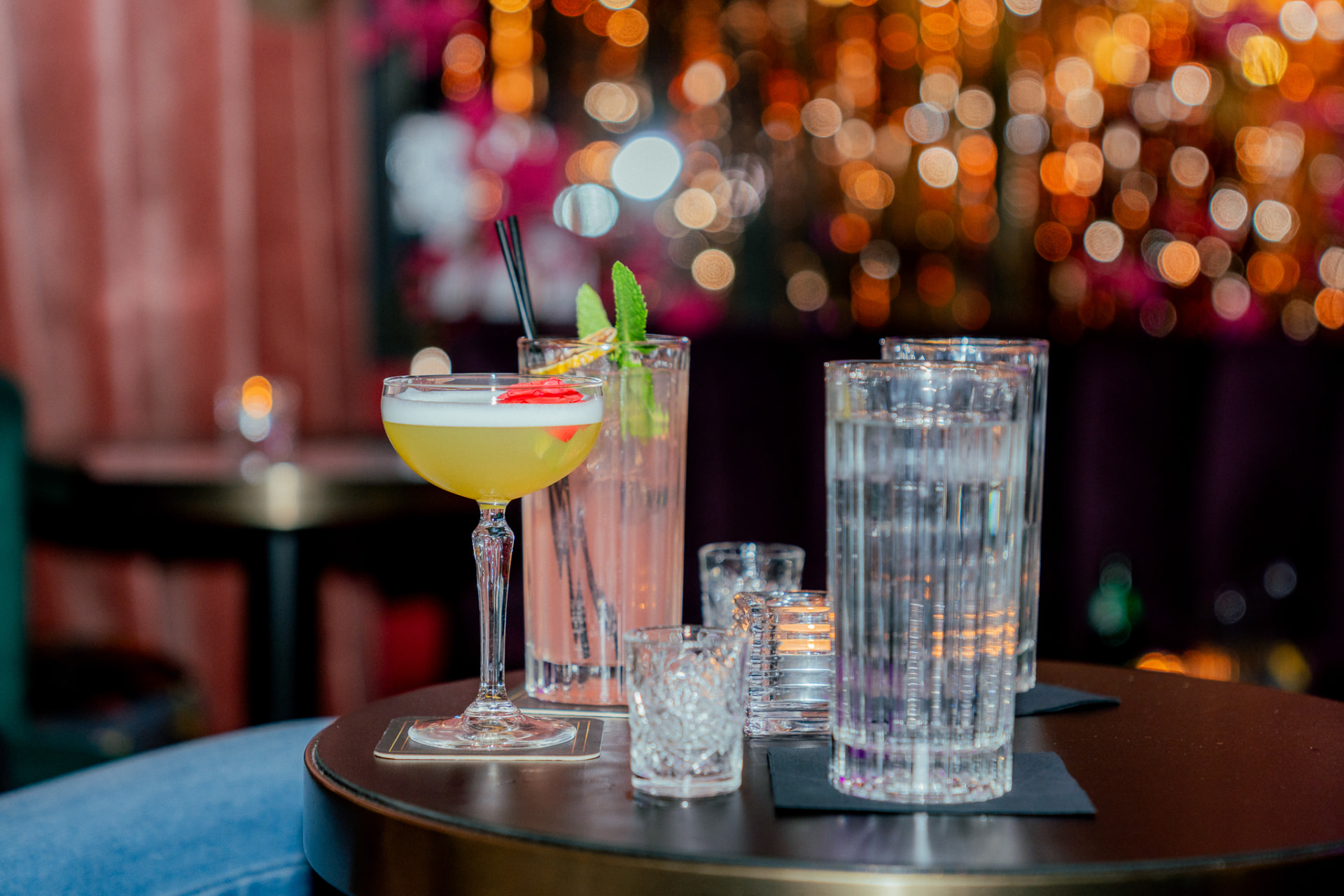 98 Cocktail Club, 10