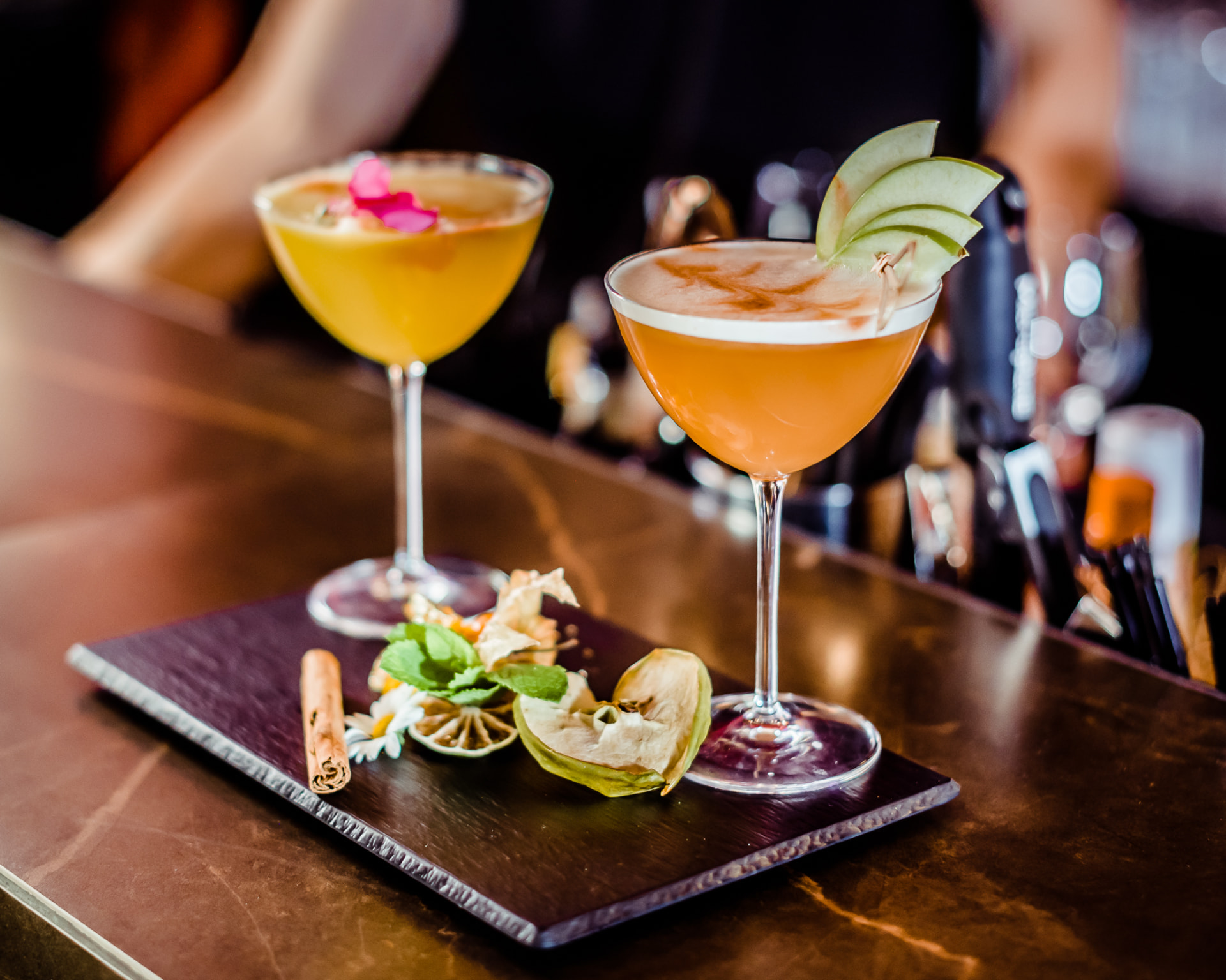98 Cocktail Club, 20