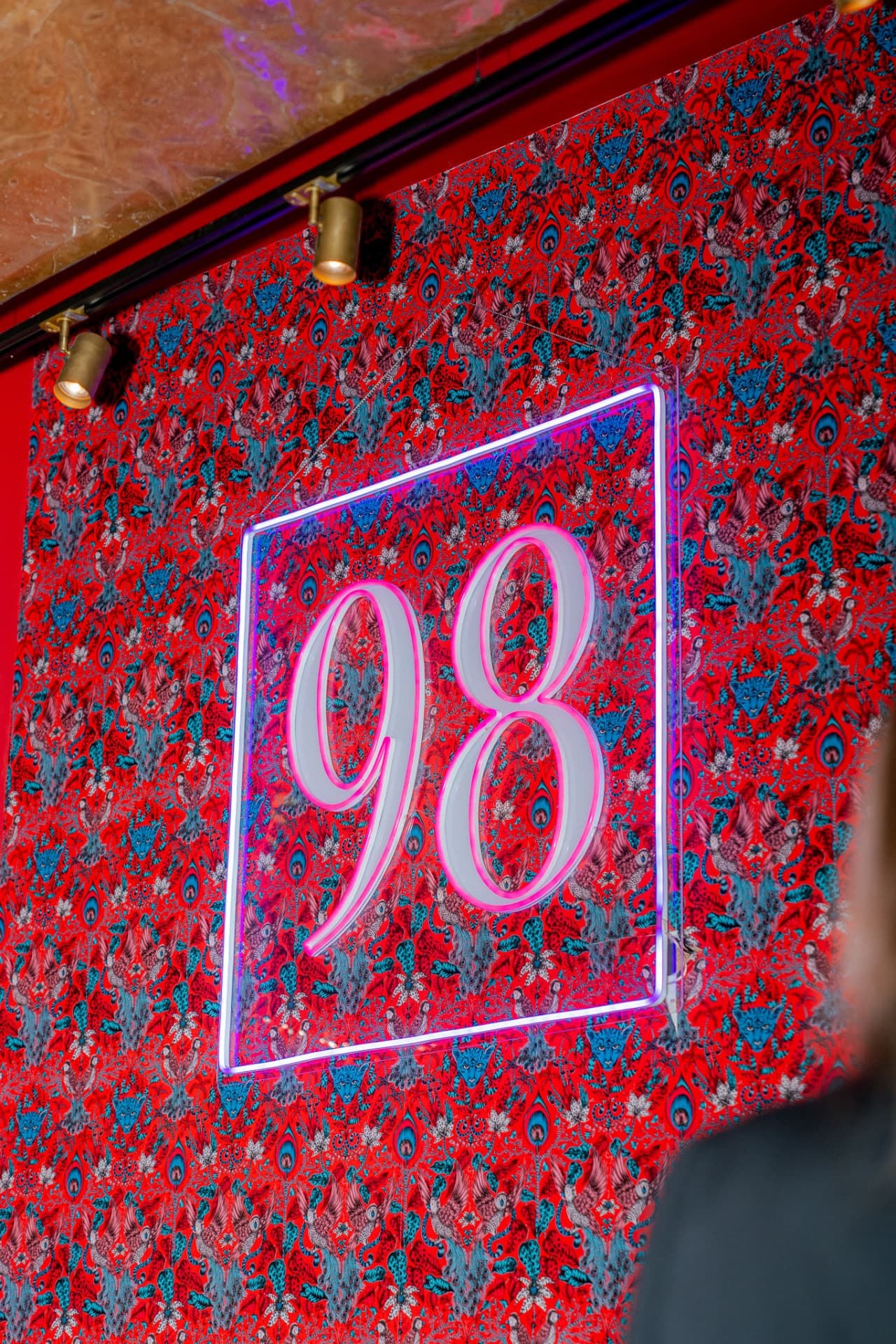 98 Cocktail Club, 11