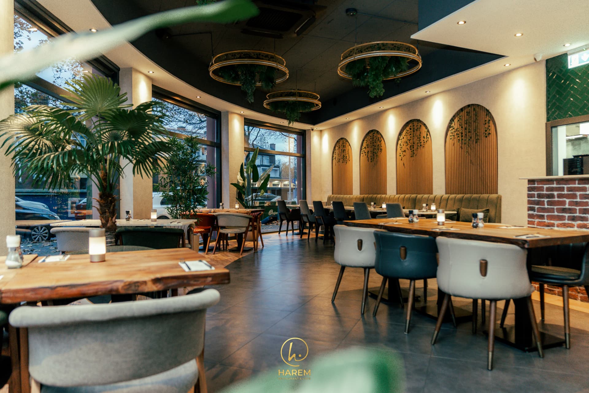 Harem Restaurant & Café, Horeca